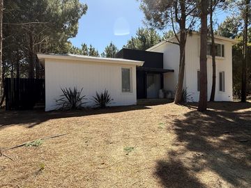 Casa en Venta Costa Esmeralda Barrio Marítimo III, 5 Dormitorios 230m² Pileta USD 570.000