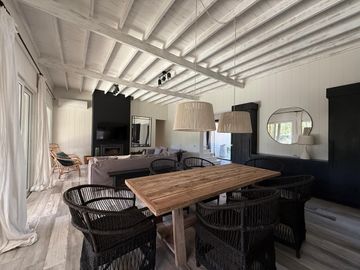 Casa en Venta Costa Esmeralda Barrio Marítimo III, 5 Dormitorios 230m² Pileta USD 570.000