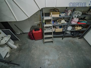 Local de 35m2 en 3 niveles en  Belgrano en Galería Rio de la Plata