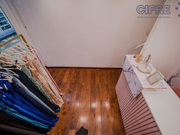 Local de 35m2 en 3 niveles en  Belgrano en Galería Rio de la Plata