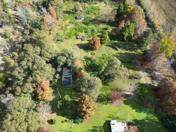 Casa con casa de huéspedes sobre el Arroyo Antequera, Delta de Tigre