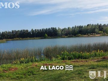 Lote a la LAGUNA en venta en SANTA CATALINA