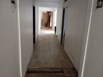 Edificio Comercial en Lujan