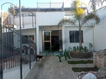 Edificio Comercial en Lujan