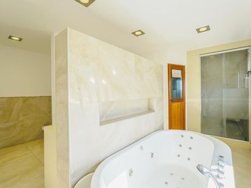 VENTA CASA 5 AMBIENTES EN SAN BENITO VILLANUEVA CON SALIDA AL RIO