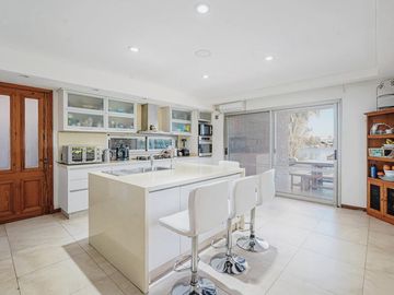 VENTA CASA 5 AMBIENTES EN SAN BENITO VILLANUEVA CON SALIDA AL RIO