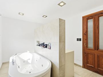 VENTA CASA 5 AMBIENTES EN SAN BENITO VILLANUEVA CON SALIDA AL RIO