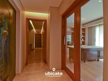 Hermosa casa en venta en Arelauquen