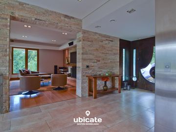 Hermosa casa en venta en Arelauquen