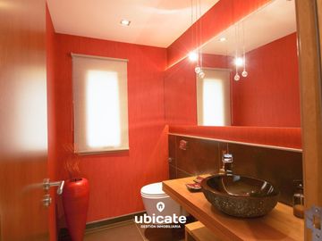 Hermosa casa en venta en Arelauquen