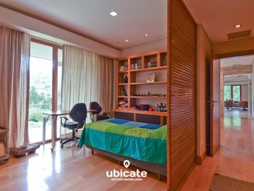Hermosa casa en venta en Arelauquen