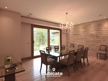 Hermosa casa en venta en Arelauquen