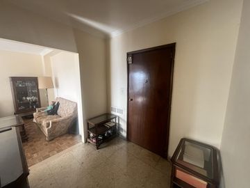 Departamento en venta 4 Ambientes con 3 Dormitorios | 8° Piso, Muy Luminoso | Av. Rivadavia, Flores.