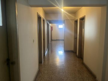 Departamento en venta 4 Ambientes con 3 Dormitorios | 8° Piso, Muy Luminoso | Av. Rivadavia, Flores.