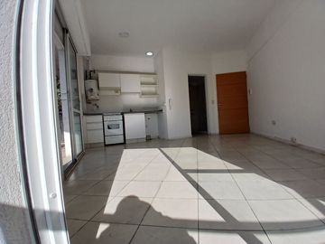 Departamento Monoambiente balcón al frente