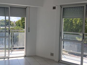 Departamento Monoambiente balcón al frente