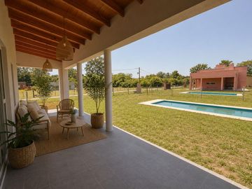 Casa - Barrio Los Pinos