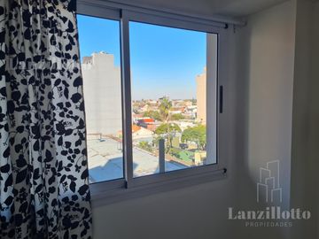 Alquiler depto. 2 ambientes con cochera  - Lanús Este