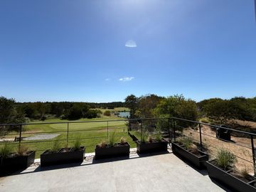 Casa en Venta Costa Esmeralda Barrio Golf, 5 Dormitorios 380m² Pileta Fondo Golf A Estrenar USD 1.150.000