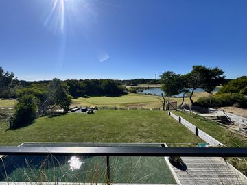 Casa en Venta Costa Esmeralda Barrio Golf, 5 Dormitorios 380m² Pileta Fondo Golf A Estrenar USD 1.150.000