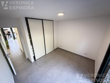Departamento de dos ambientes en venta - Moron Sur