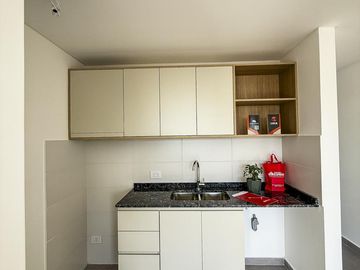Departamento de dos ambientes en venta - Moron Sur