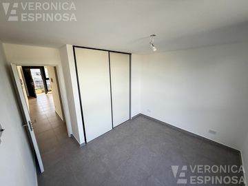 Departamento de dos ambientes en venta - Moron Sur