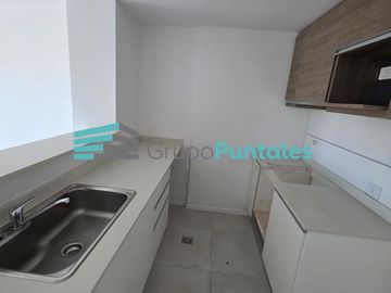 Departamento de 3 ambientes al frente sobre Castex en Canning Center a estrenar