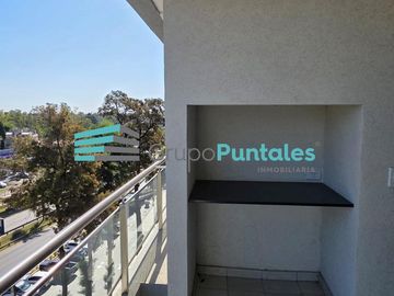 Departamento de 3 ambientes al frente sobre Castex en Canning Center a estrenar