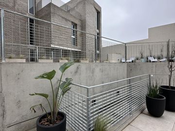 VENTA DEPARTAMENTO DE 2 DORMITORIOS CON TERRAZA EXCLUSIVA, BALCÓN Y BAULERA EN LA SEXTA