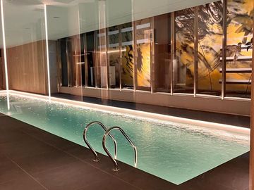 Exclusivo departamento de 4 dormitorios con 2 cocheras y dependencia  en Venta. QUARTIER Lacroze