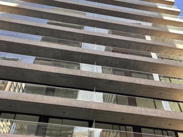 Exclusivo departamento de 4 dormitorios con 2 cocheras y dependencia  en Venta. QUARTIER Lacroze