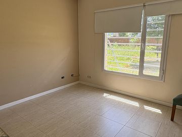 Venta, Casa, 4 Ambientes, Patio, Parrilla, Pileta, 2 Cocheras, Francisco Alvarez, Moreno
