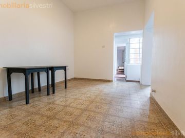 Calle 16 entre 69 y 70 La Plata - Casa de 5 dormitorios en Alquiler