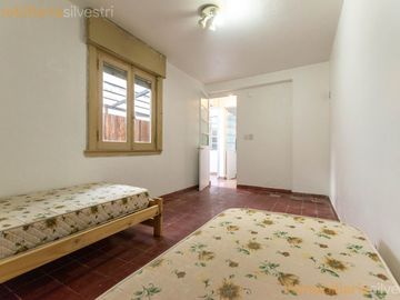 Calle 16 entre 69 y 70 La Plata - Casa de 5 dormitorios en Alquiler