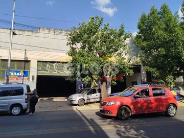 Alquiler de Local/Galpón de 550M²  en Ramos Mejia  Excelente Ubicación