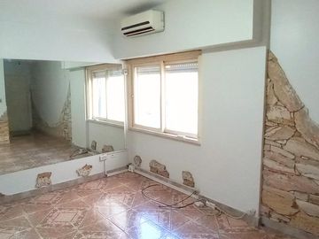 Departamento Oficina de 3 ambientes en alquiler en Versalles/Liniers