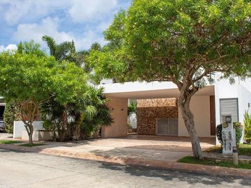 Casa en Venta en Allegra Residencial, Temozón Norte