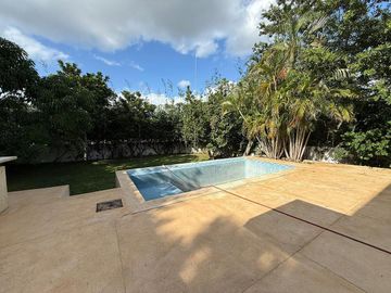Casa en Venta en Club de Golf La Ceiba
