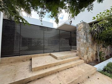 Casa en Venta en Club de Golf La Ceiba