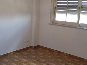 Departamento 2 ambientes en alquiler - Lanús Este