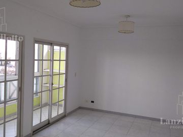Departamento 2 ambientes en alquiler - Lanús Este