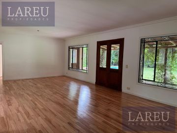 Casa en Venta con renta, Barrio La Legua