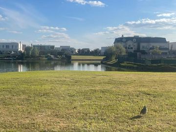 Terreno en venta al lago en Virazón, Nordelta
