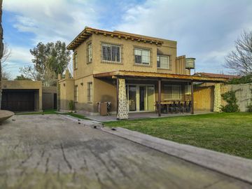 CASA EN VENTA BARRIO CORDON DEL PLATA CON TORU INMOBILIARIO