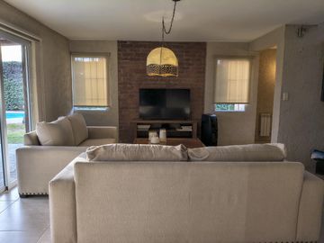 CASA EN VENTA BARRIO CORDON DEL PLATA CON TORU INMOBILIARIO