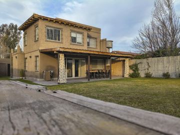CASA EN VENTA BARRIO CORDON DEL PLATA CON TORU INMOBILIARIO