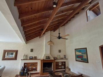 Casa en Alquiler  Pacheco Golf Club 4 dormitorios con jardin y pileta