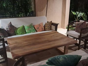 Casa en Alquiler  Pacheco Golf Club 4 dormitorios con jardin y pileta