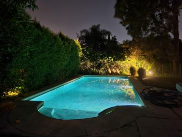 Casa en Alquiler  Pacheco Golf Club 4 dormitorios con jardin y pileta